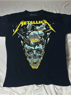 Metallica Black Short Sleeve Graphic Tee - Yellow Skull Design